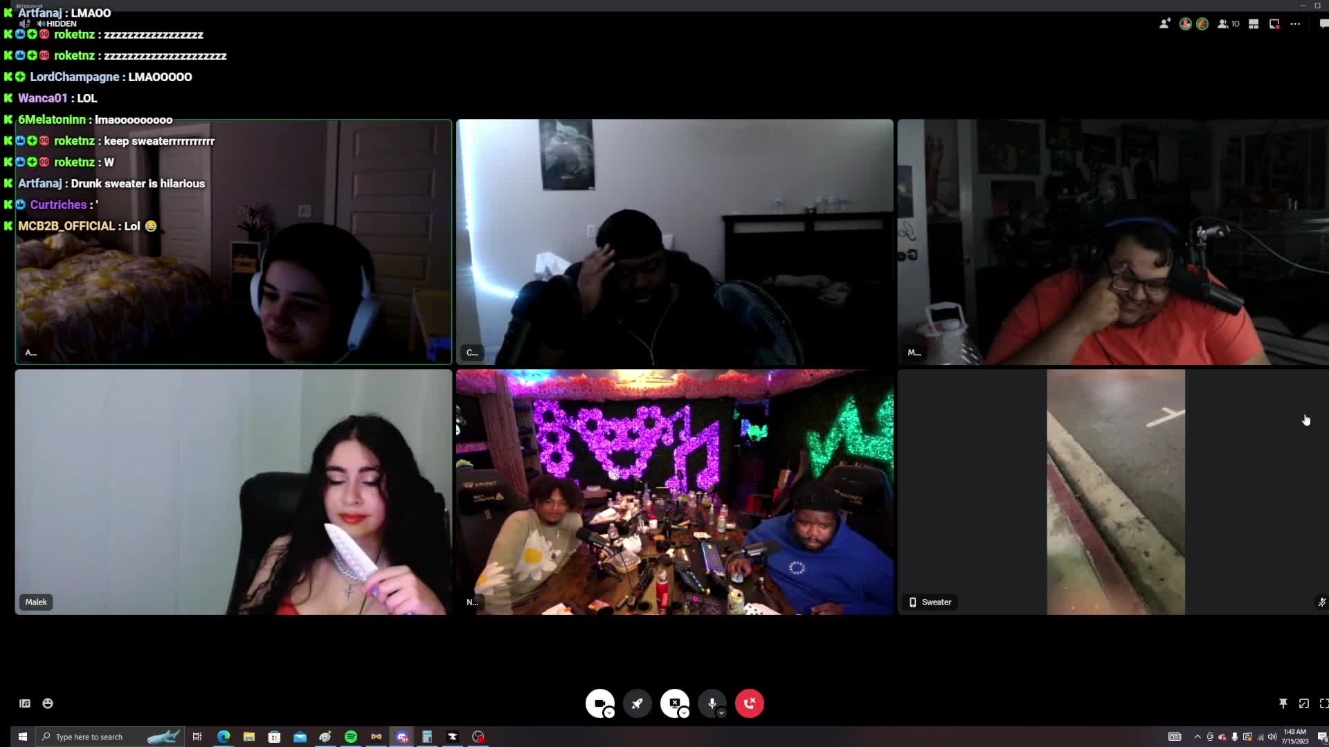 Sweater presses tf out Curt 👀