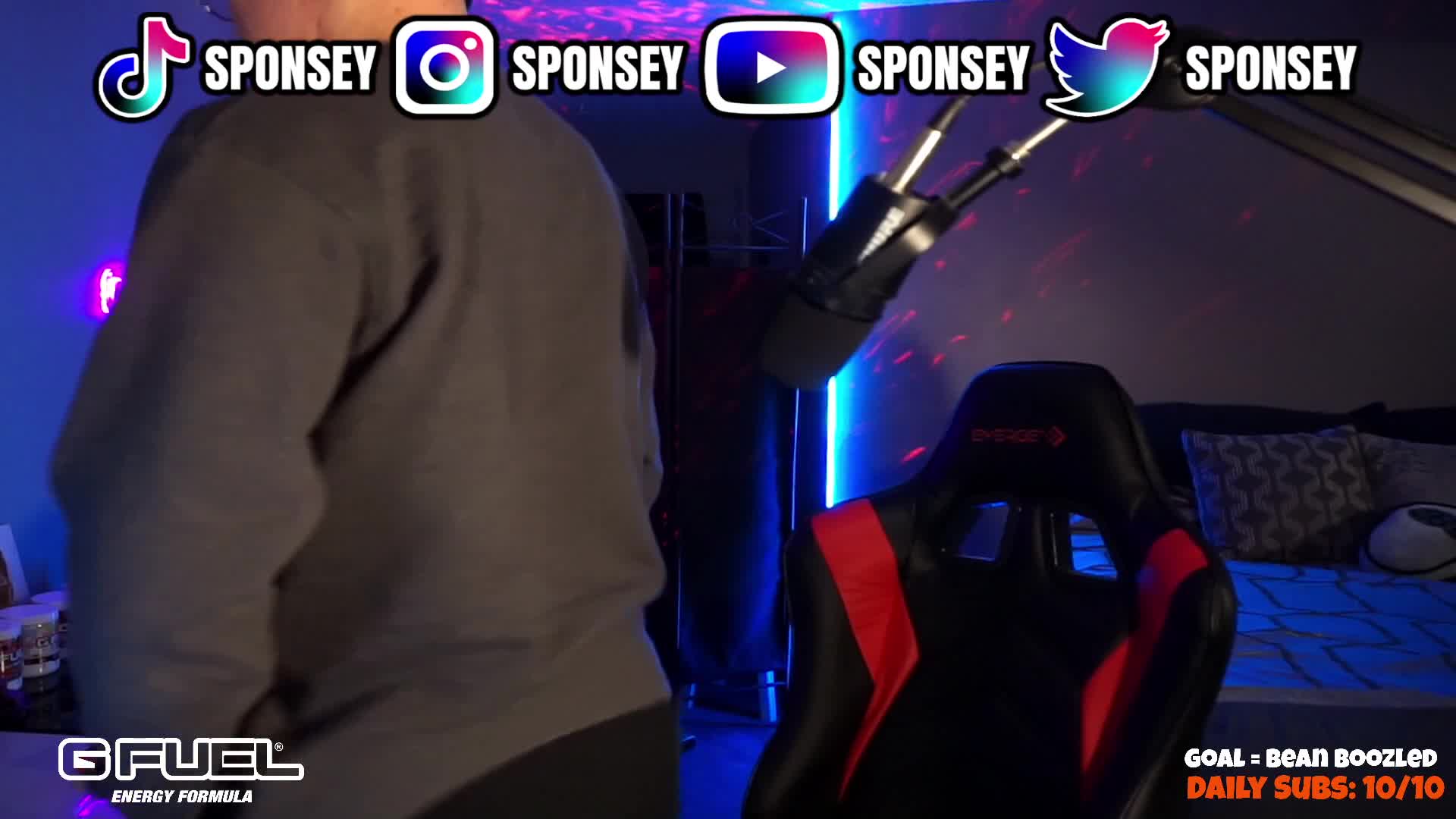 Sponsey shakes some ass