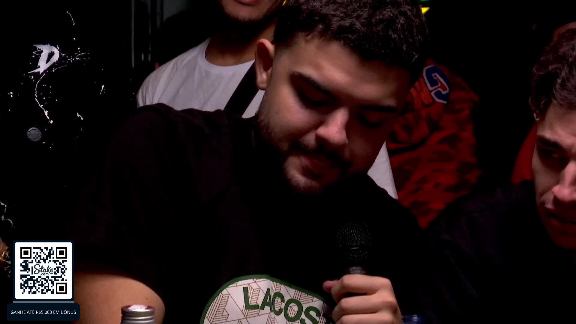 beijou e não levou a grana